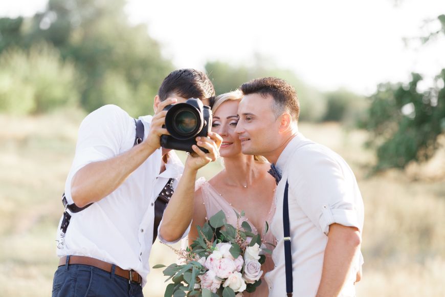 Questions to Ask Your Wedding Photographer in Nottingham Before Hiring